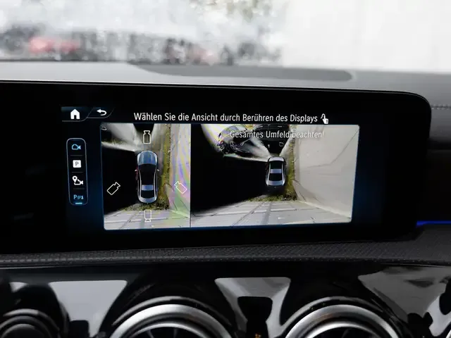 Mercedes-Benz CLA 220