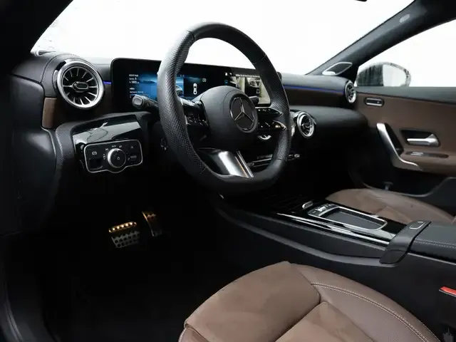 Mercedes-Benz CLA 220