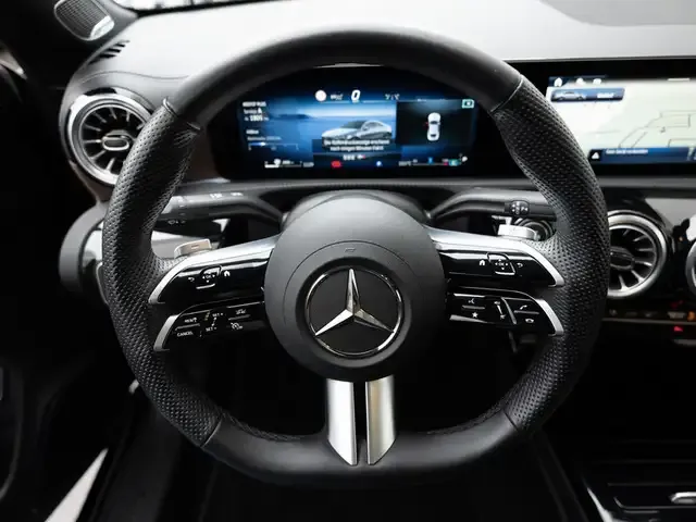 Mercedes-Benz CLA 220