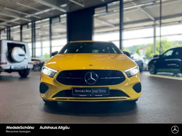 Mercedes-Benz A 220