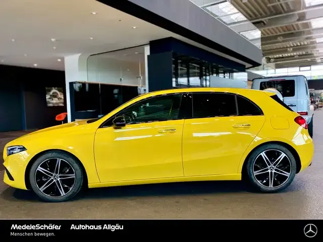 Mercedes-Benz A 220