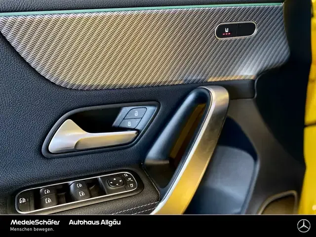 Mercedes-Benz A 220