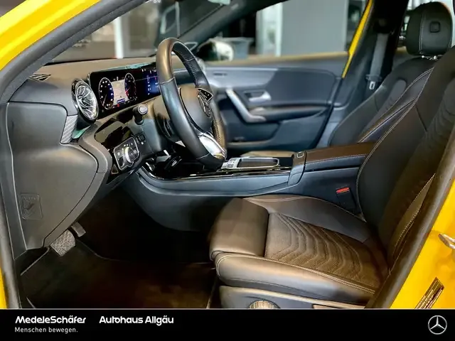 Mercedes-Benz A 220
