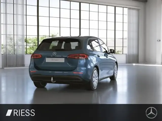 Mercedes-Benz B 250