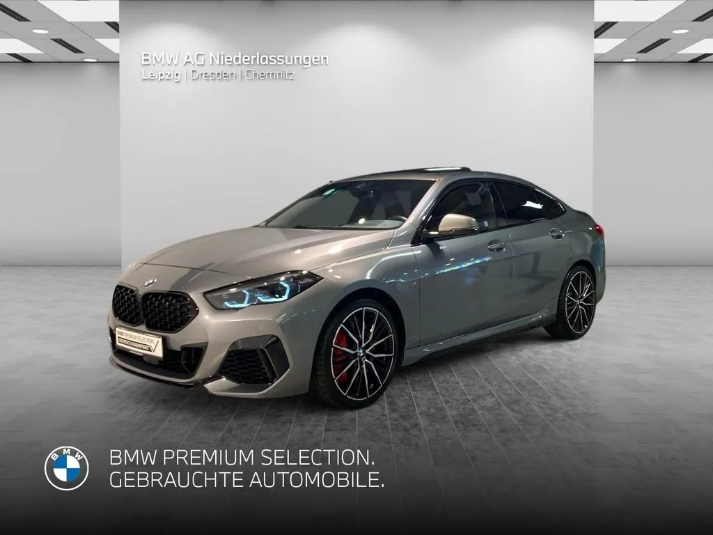 BMW 235