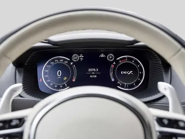 Aston Martin DBX