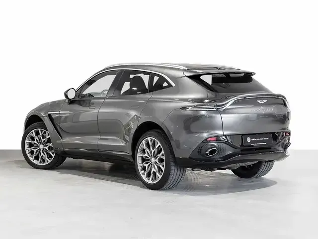 Aston Martin DBX
