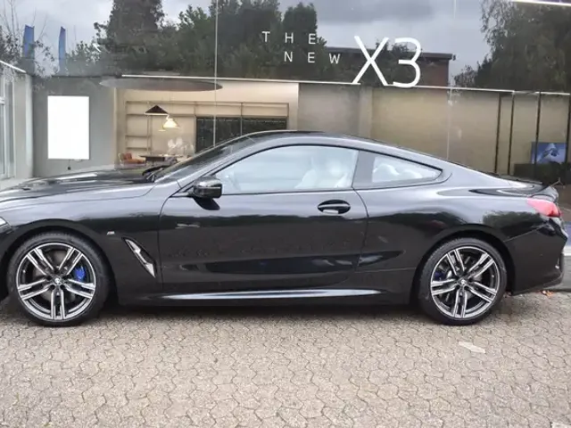 BMW 840