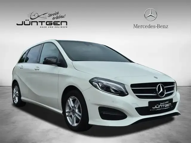 Mercedes-Benz B 180