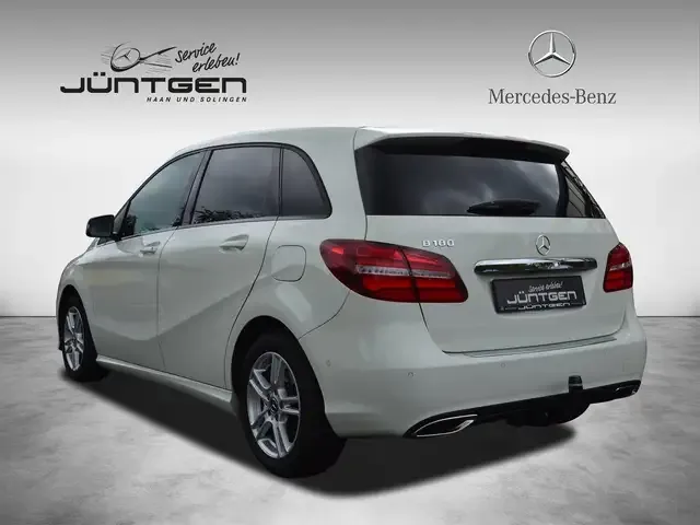 Mercedes-Benz B 180