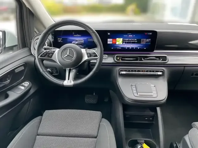 Mercedes-Benz EQV 300