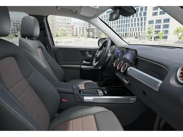 Mercedes-Benz EQB 300