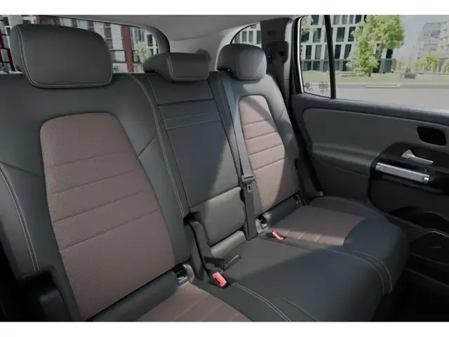 Mercedes-Benz EQB 300