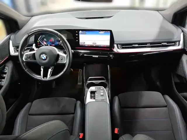 BMW 220