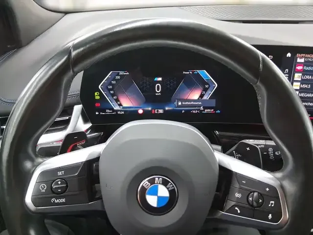 BMW 220