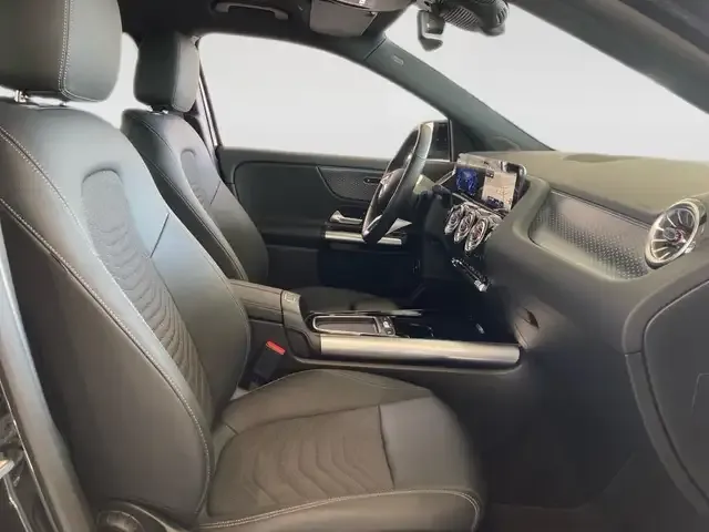 Mercedes-Benz EQA 350