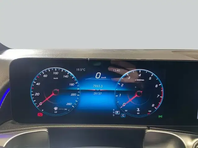 Mercedes-Benz GLB 250