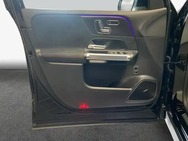 Mercedes-Benz GLB 250