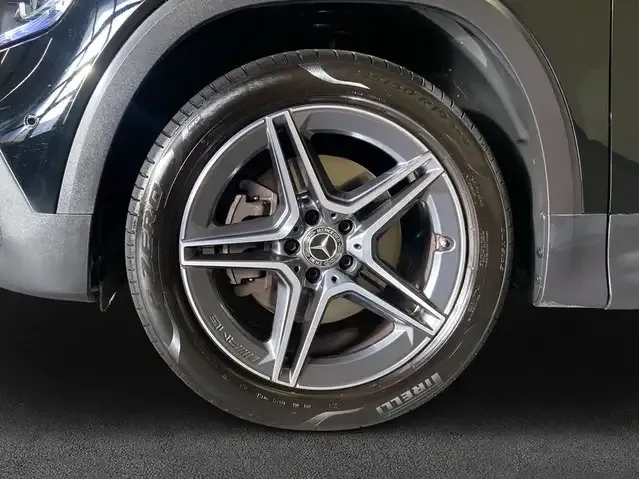 Mercedes-Benz GLB 250