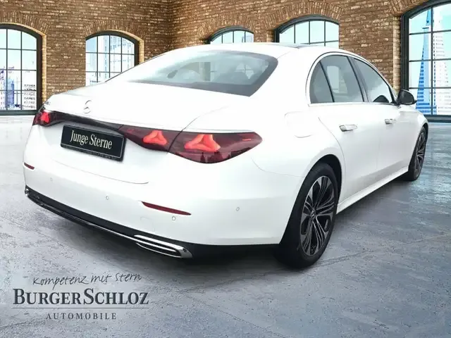 Mercedes-Benz E 220