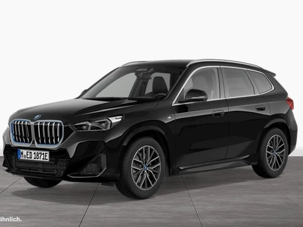 BMW iX1