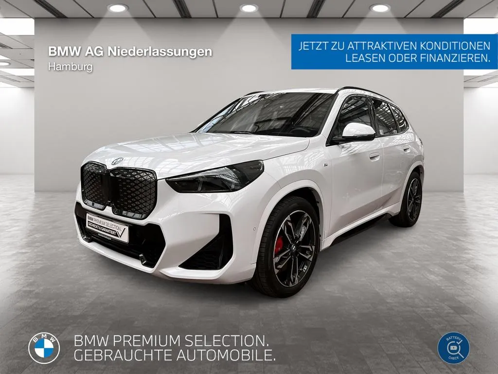 BMW iX1