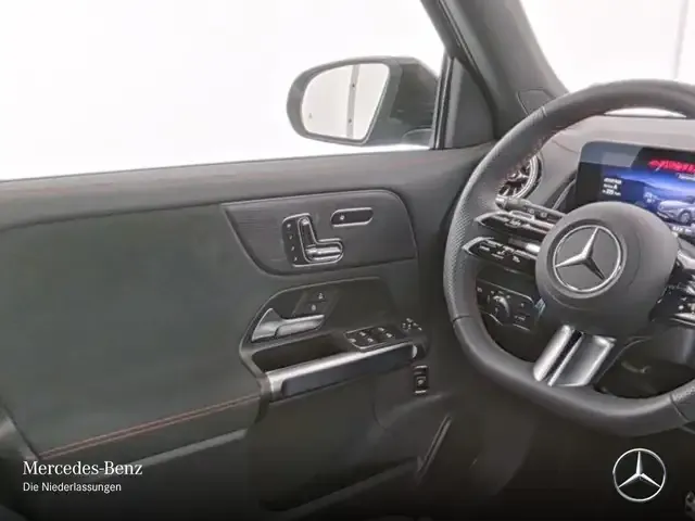 Mercedes-Benz EQB 250