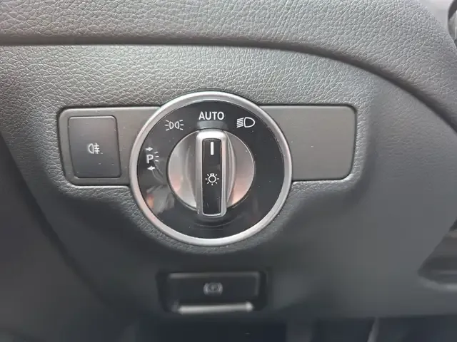 Mercedes-Benz GLA 180