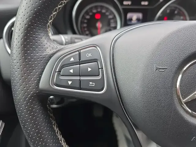 Mercedes-Benz GLA 180