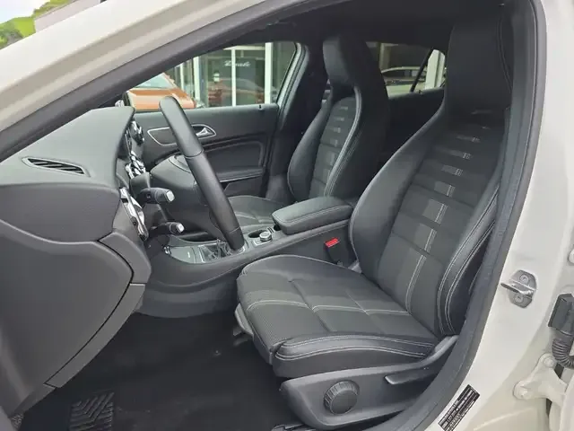 Mercedes-Benz GLA 180