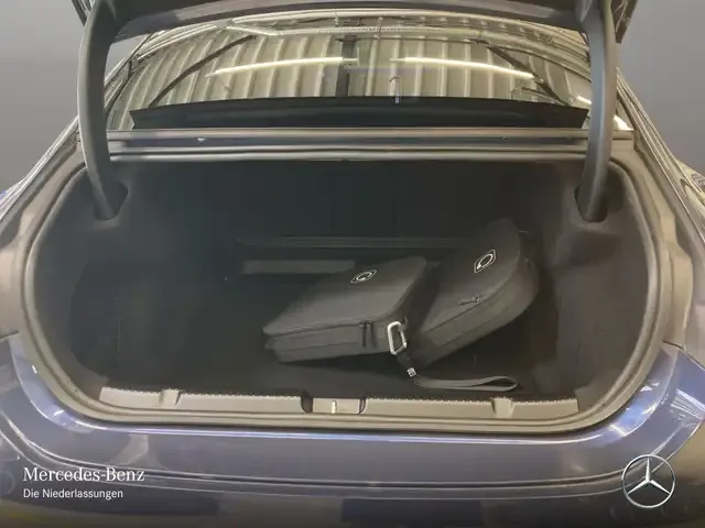 Mercedes-Benz EQE 300