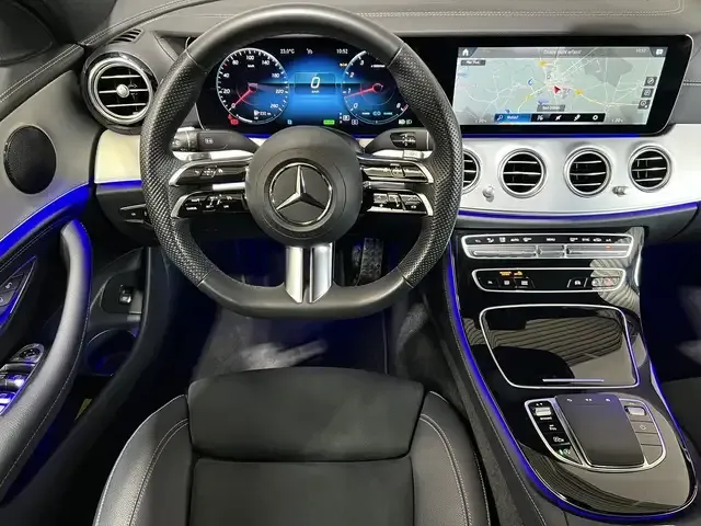 Mercedes-Benz E 200