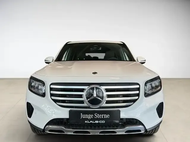 Mercedes-Benz GLB 220