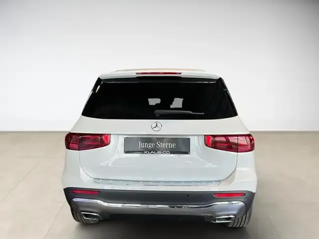 Mercedes-Benz GLB 220