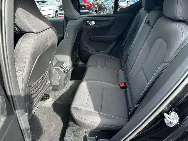 Volvo EX40