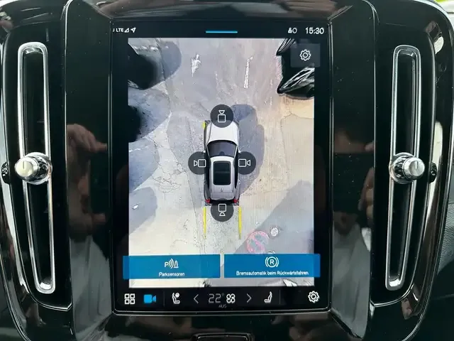 Volvo EX40