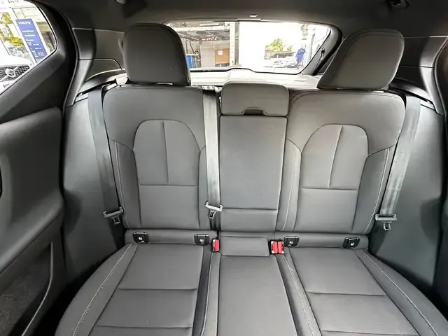 Volvo EX40
