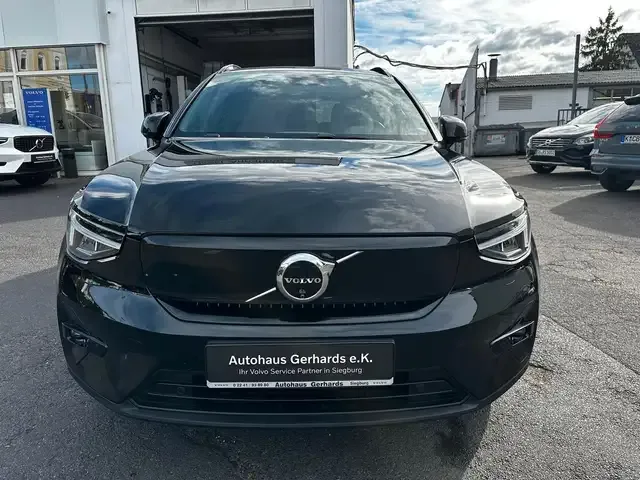 Volvo EX40
