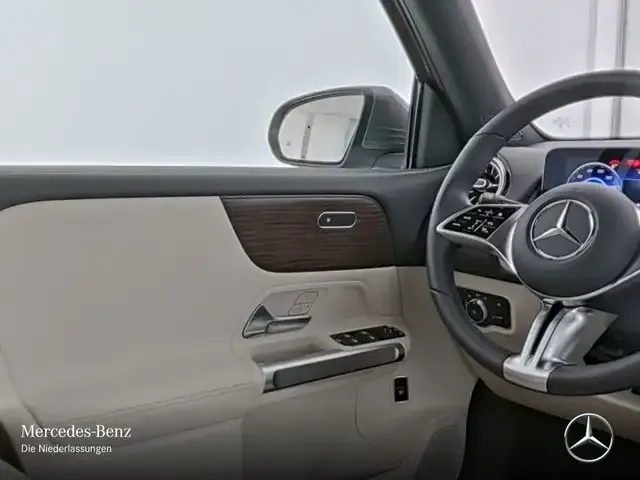 Mercedes-Benz EQB 250