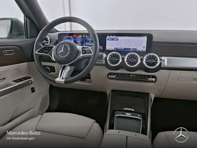 Mercedes-Benz EQB 250