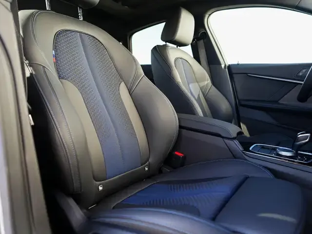BMW 235