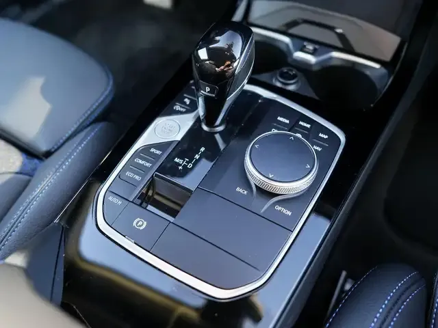 BMW 235