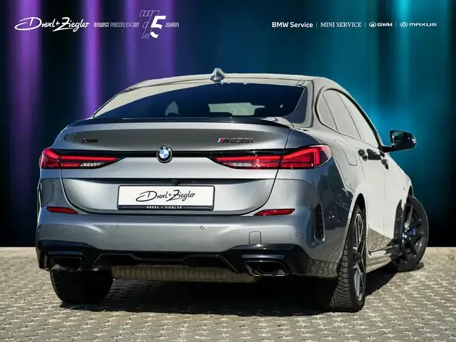 BMW 235