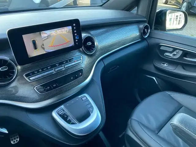 Mercedes-Benz V 250