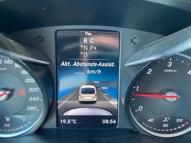 Mercedes-Benz V 250