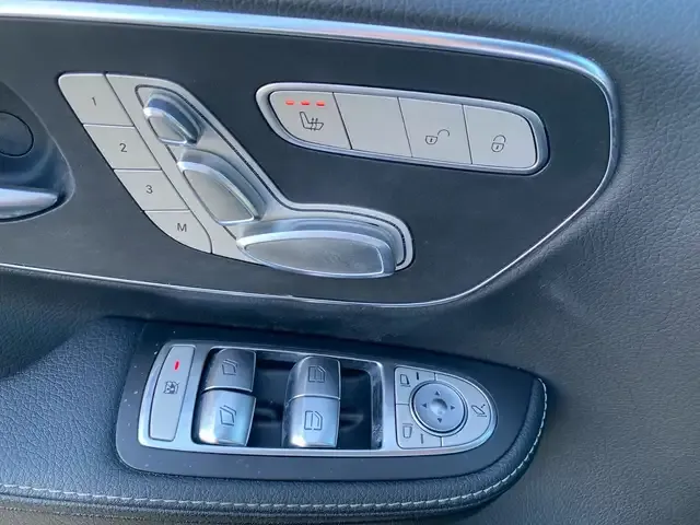 Mercedes-Benz V 250