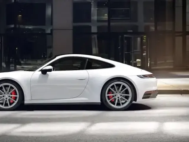Porsche 992