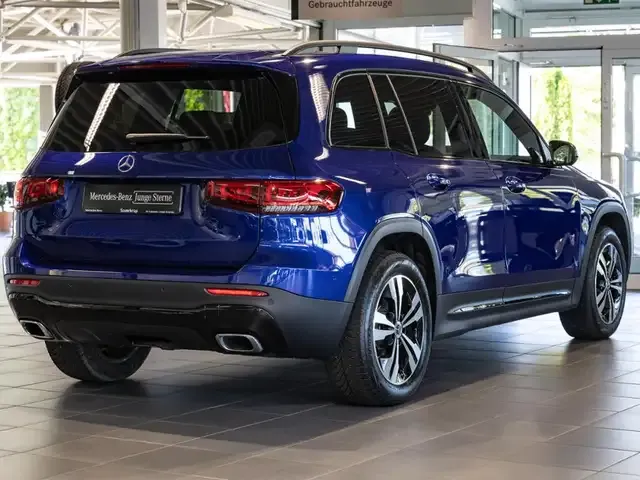 Mercedes-Benz GLB 200