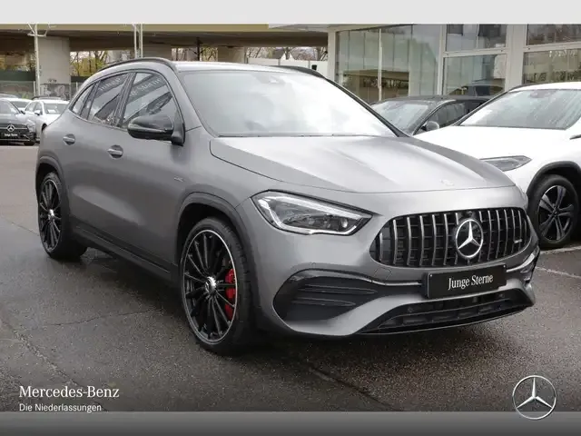 Mercedes-Benz GLA 35 AMG