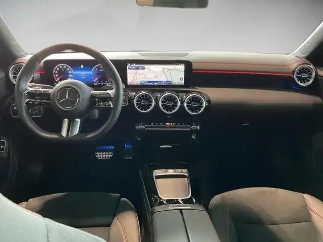 Mercedes-Benz CLA 220